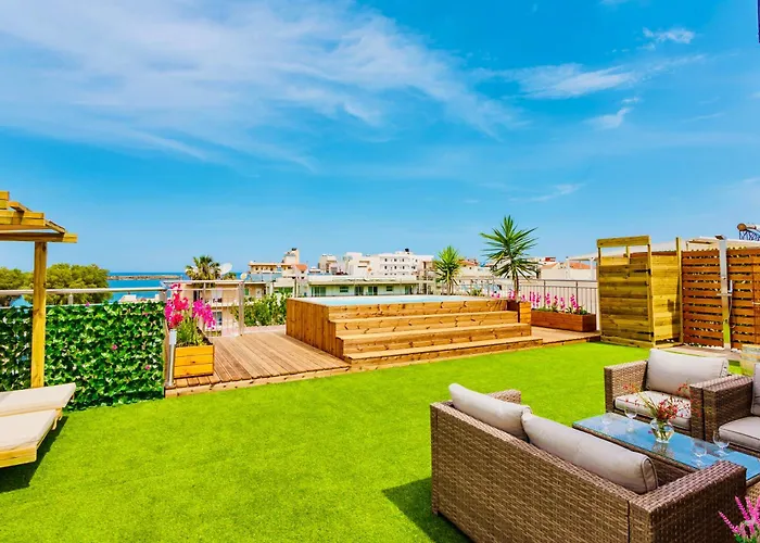 Pearl Seaside Cozy Chania (Crete)