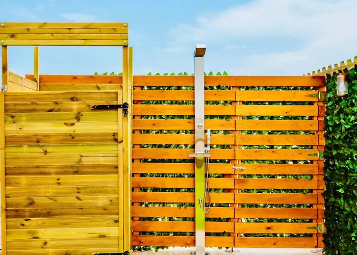 Pearl Seaside Cozy Апартаменти